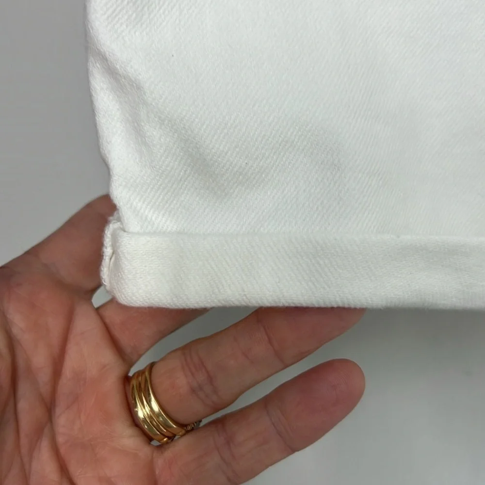 62. Levi distressed Mid Length white Jean shorts,Sz 26, cuffed bottoms, EUC - Picture 6 of 11